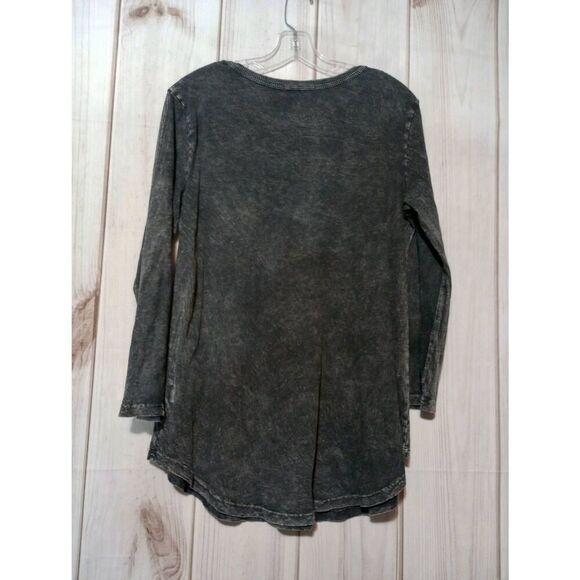 Jess and Jane Shirt Ladies Medium Gray‎ Light Weight Graphic - Picture 2 of 6